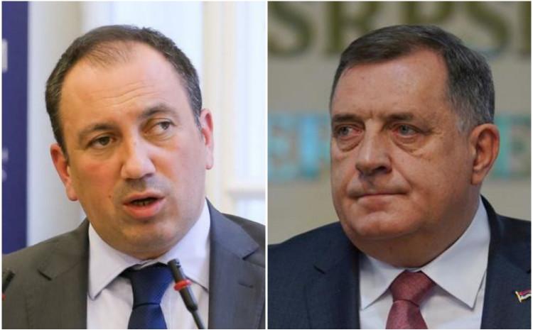 Crnadak: Sankcije su uvedene, Dodik namjerno prešutio i prespavao