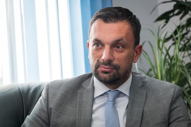 Elmedin Konaković, lider NiP-a, za „Avaz“: Carstvo pada