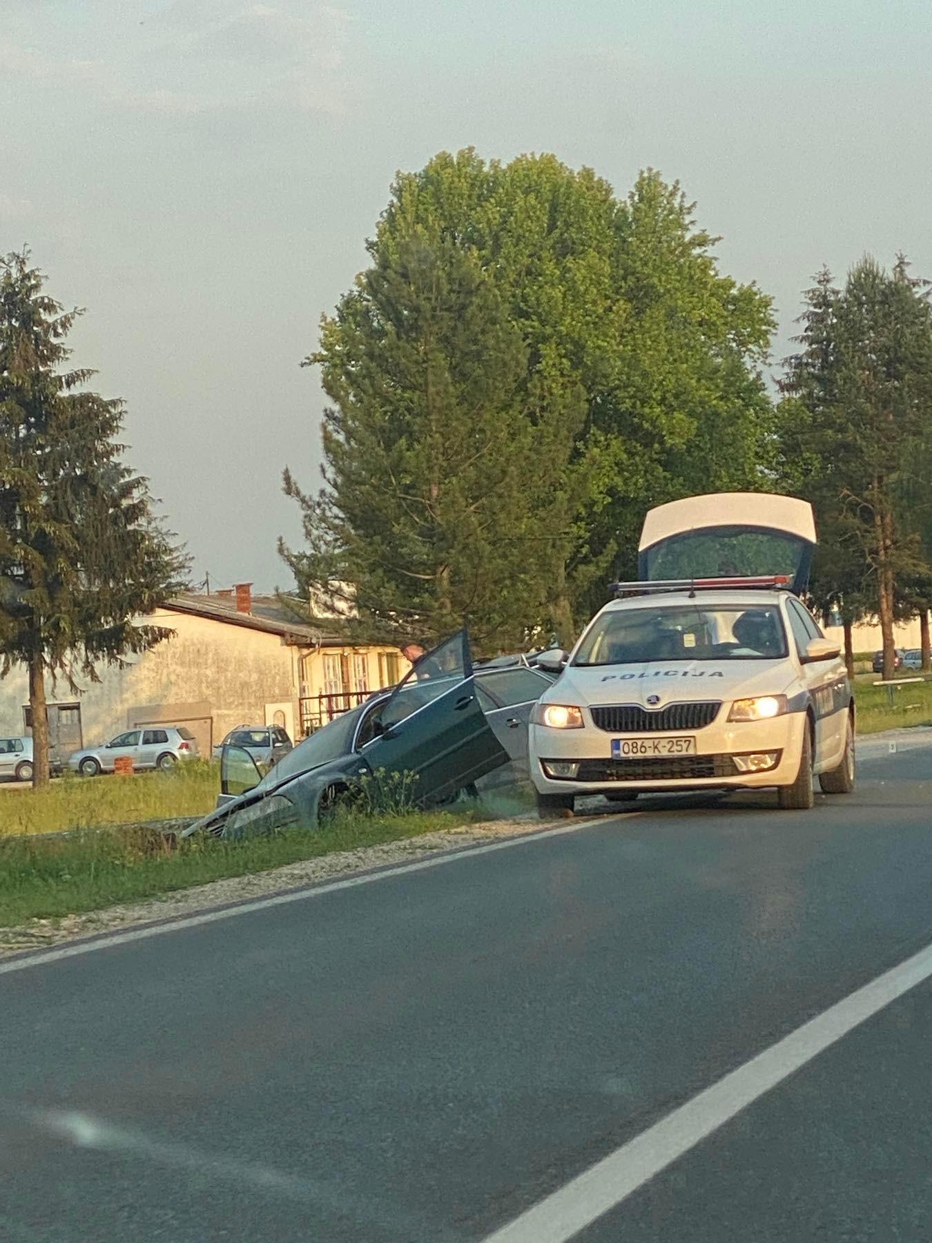 Policija na terenu - Avaz