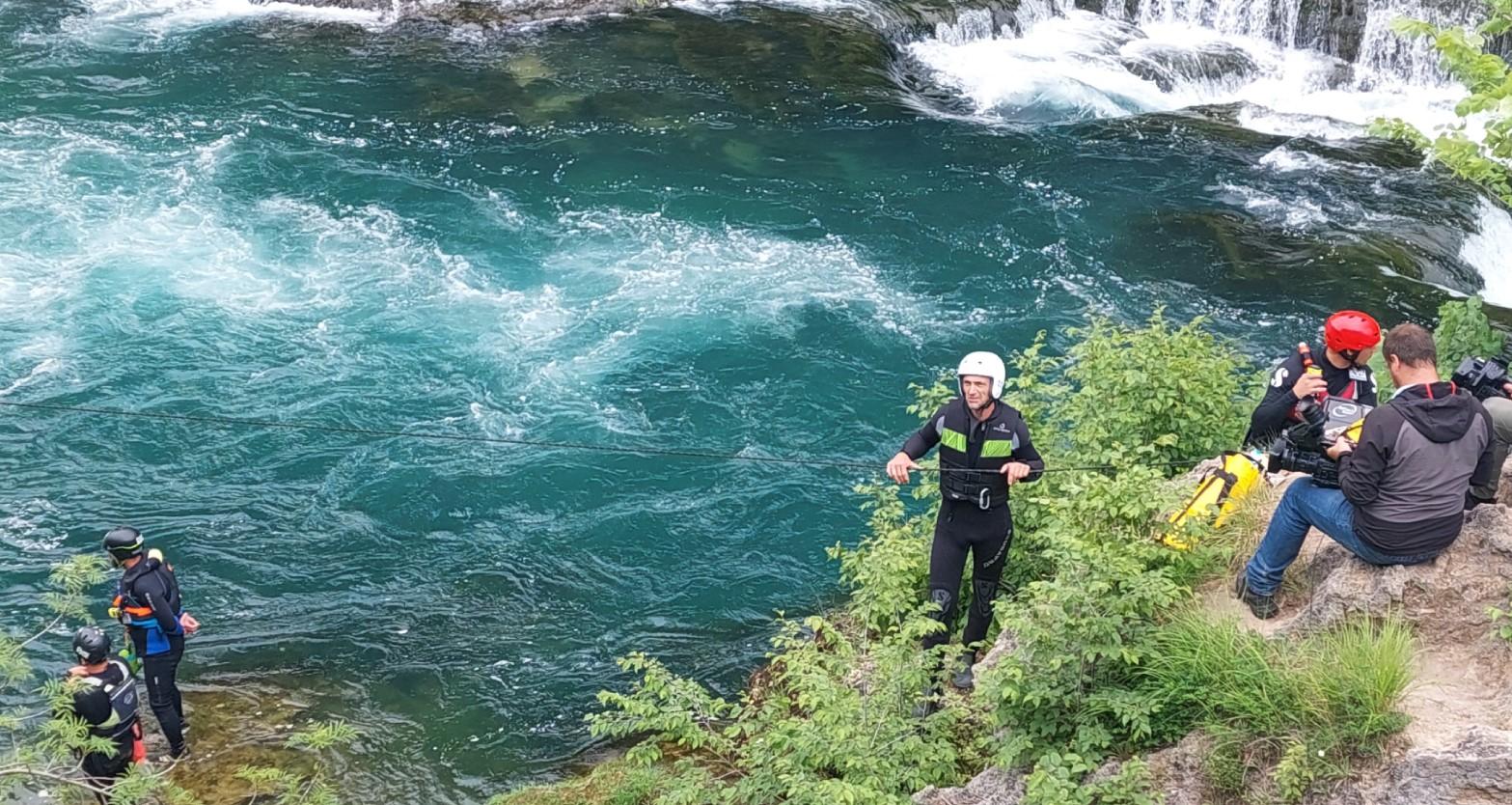 Riječ je o akcionom filmu, raftingu na rijeci, ovdje se snimaju scene koje se dešavaju na rijeci - Avaz