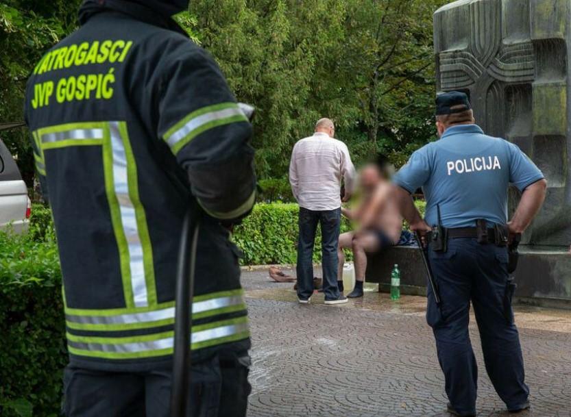 Muškarac se polio benzinom i zaprijeto da će se zapaliti - Avaz