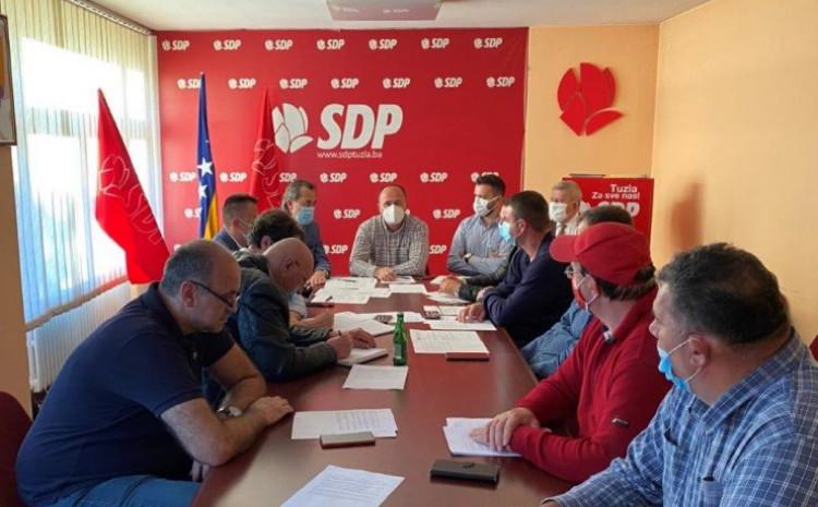 KO SDP BiH Tuzla: Delegati SDA, DF i SD rame uz rame sa HDZ i SNSD u rušenju države BiH