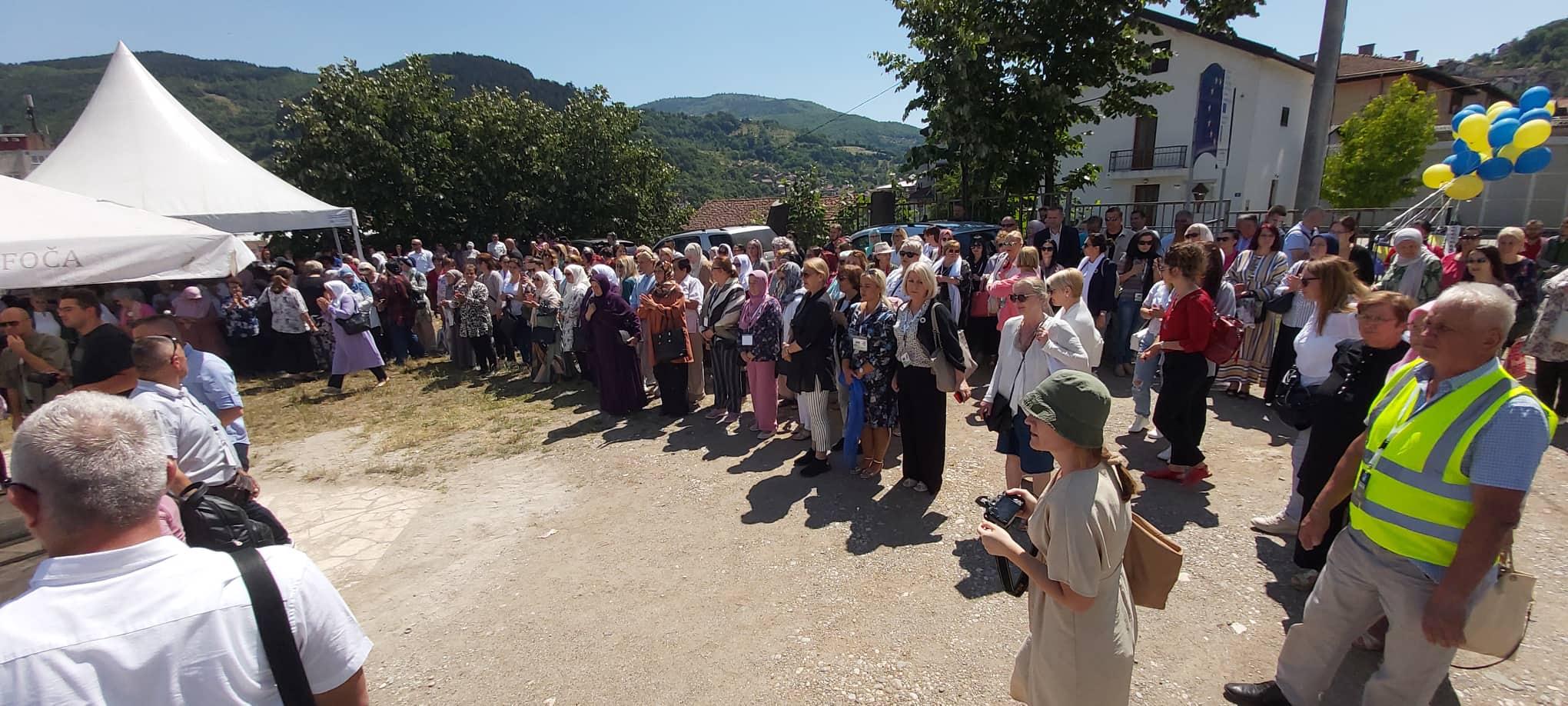 Okupljanje delegacija i građana - Avaz