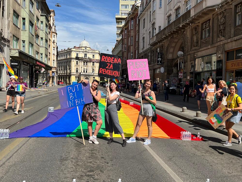 Učesnici Povorke ponosa se spremaju za šetnju - Avaz