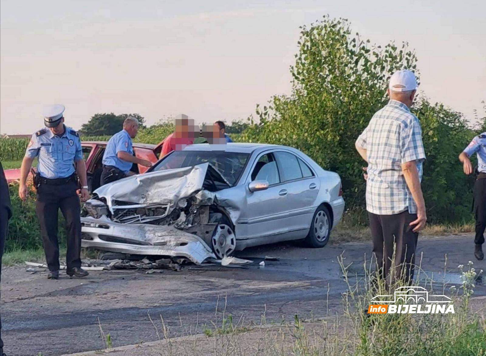 Direktan sudar kod Bijeljine: Petoro povrijeđenih, među njima i dvoje djece