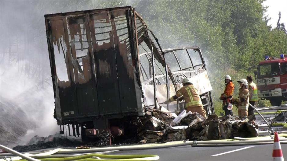 Autobus u Indiji skliznuo sa planinskog puta u klisuru: Poginulo 16 osoba