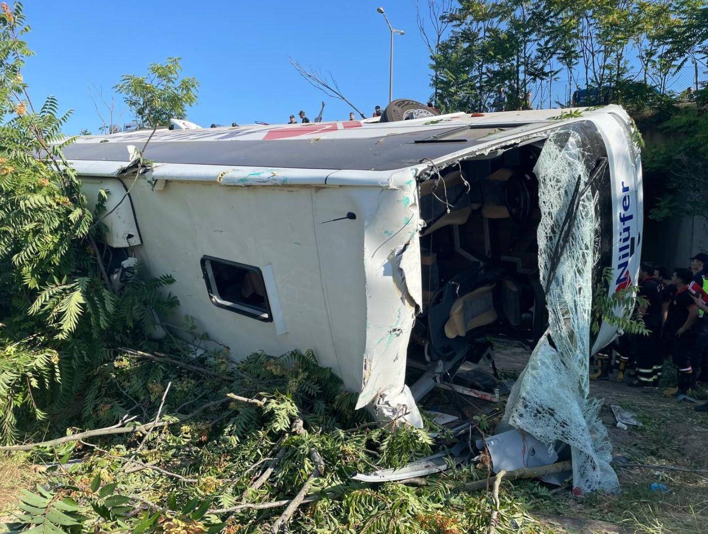 Autobuska nesreća na sjeverozapadu Turske: Poginulo najmanje šest osoba, 25 povrijeđenih