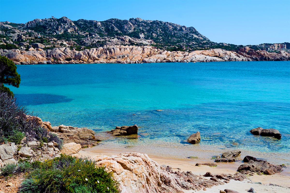 Plaža na Sardiniji - Avaz