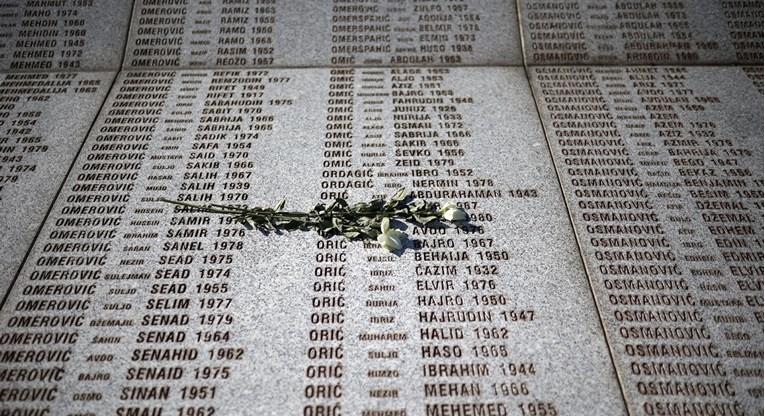 U Splitu obilježena 27. godišnjica genocida u Srebrenici - Avaz