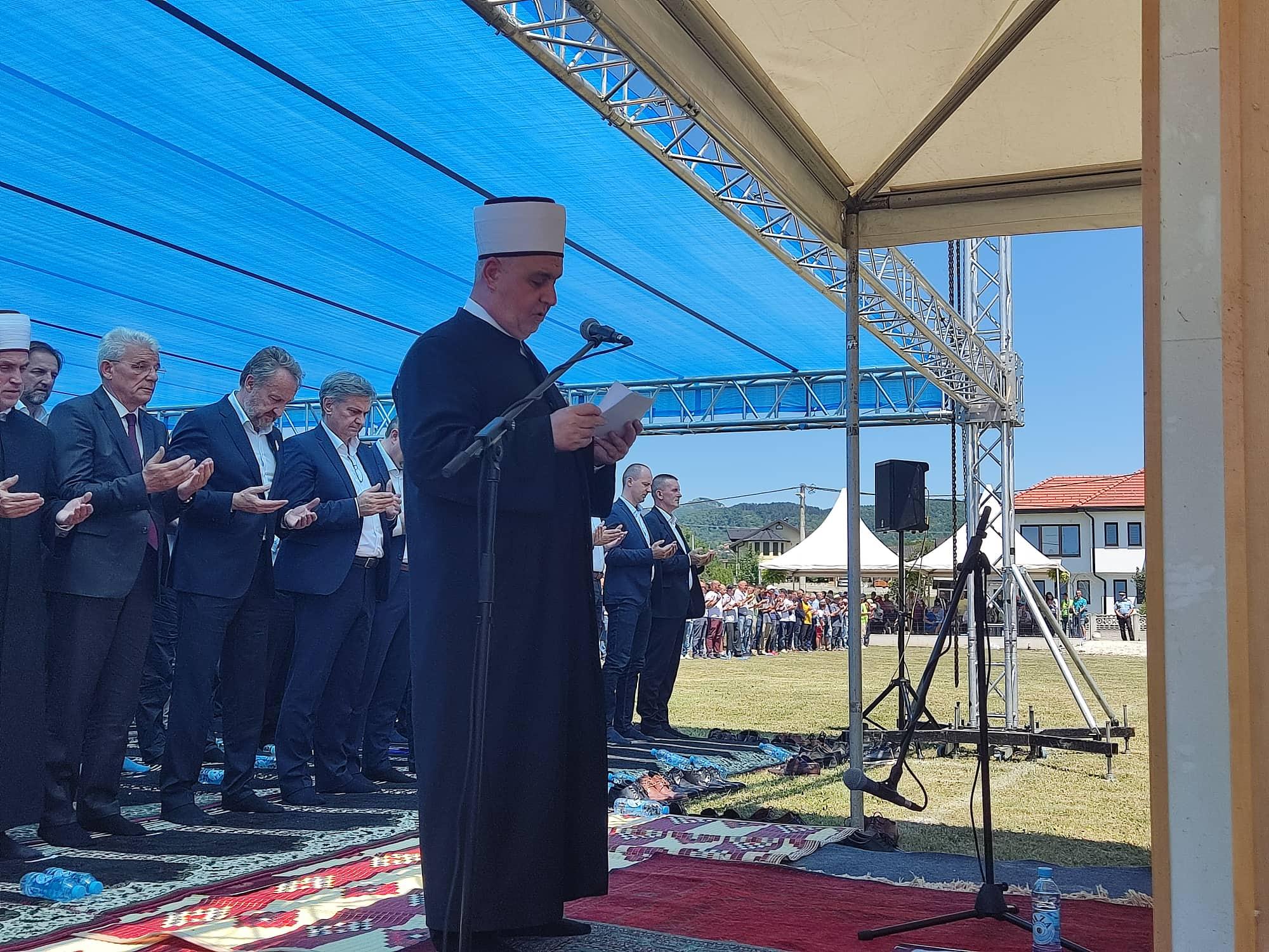 Reisu-l-ulema Kavazović: Moramo se čuvati zla koje neprestano vreba, ne smijemo potcijeniti mržnju prema nama