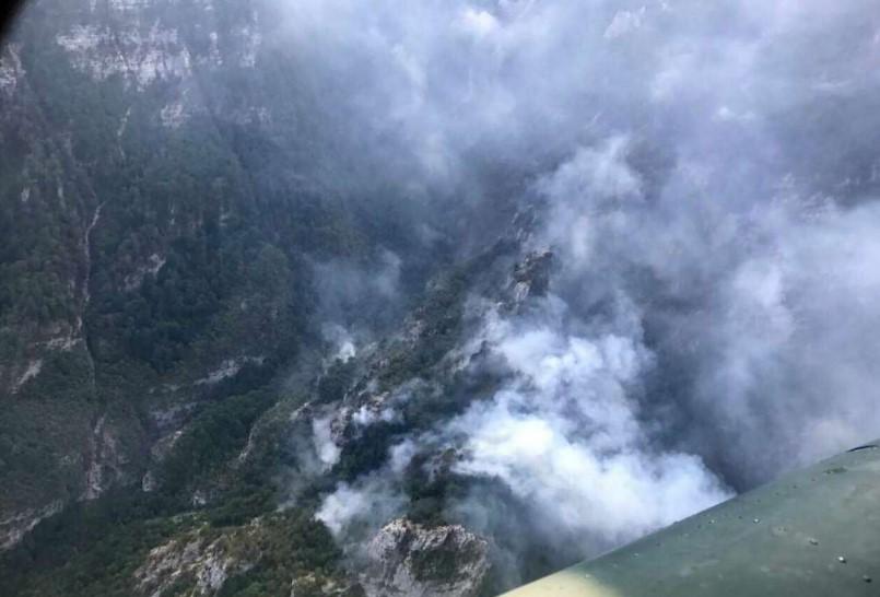 Forest fire in the Neretva River canyon near Konjic still active