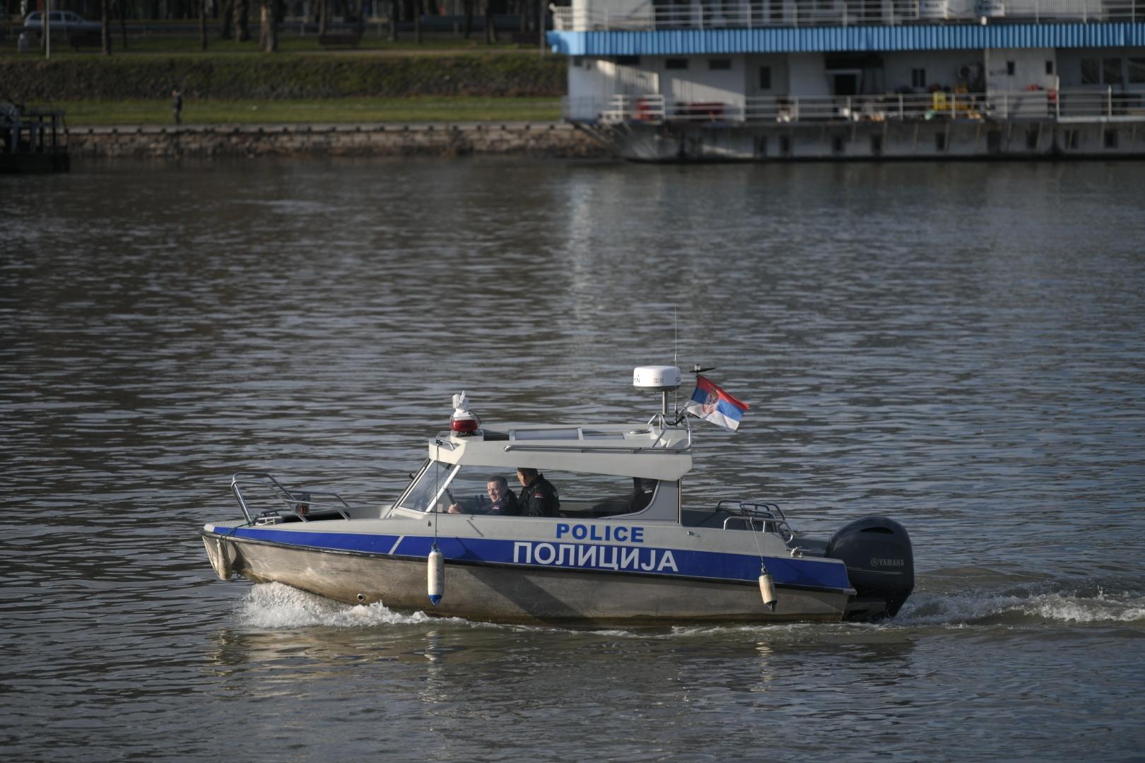 Na lice mjesta ubrzo je došla hitna pomoć i policija - Avaz