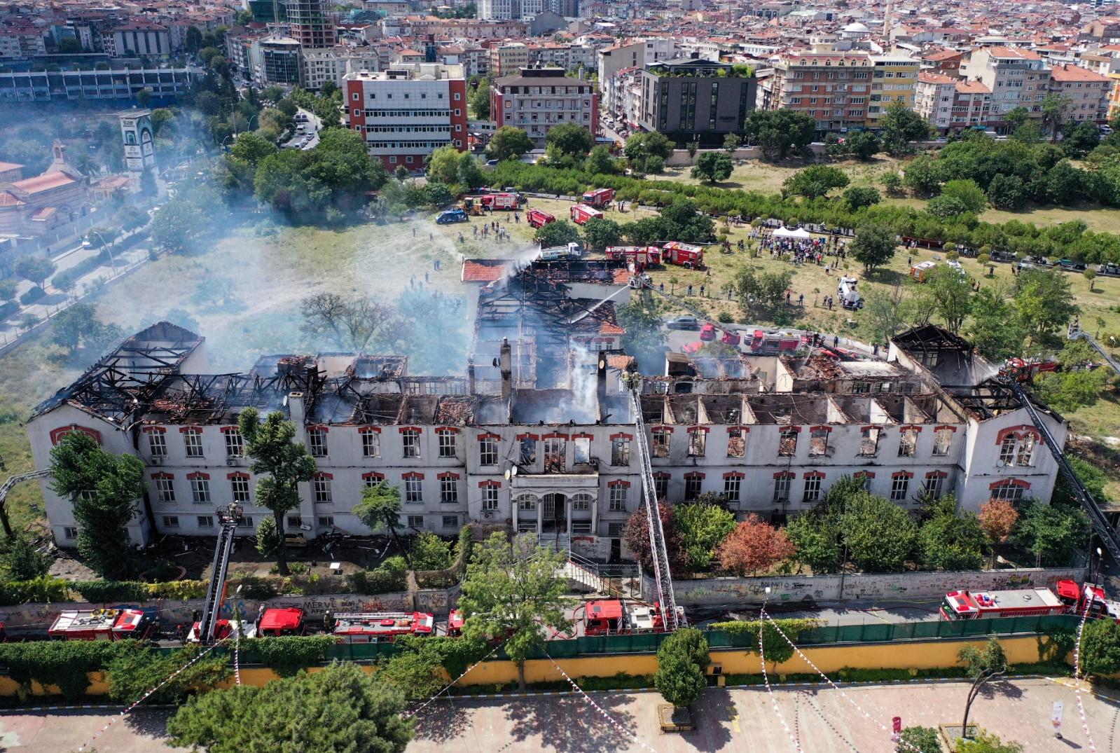 Nema povrijeđenih u požaru u istanbulskoj bolnici, evakuisano 80 pacijenata