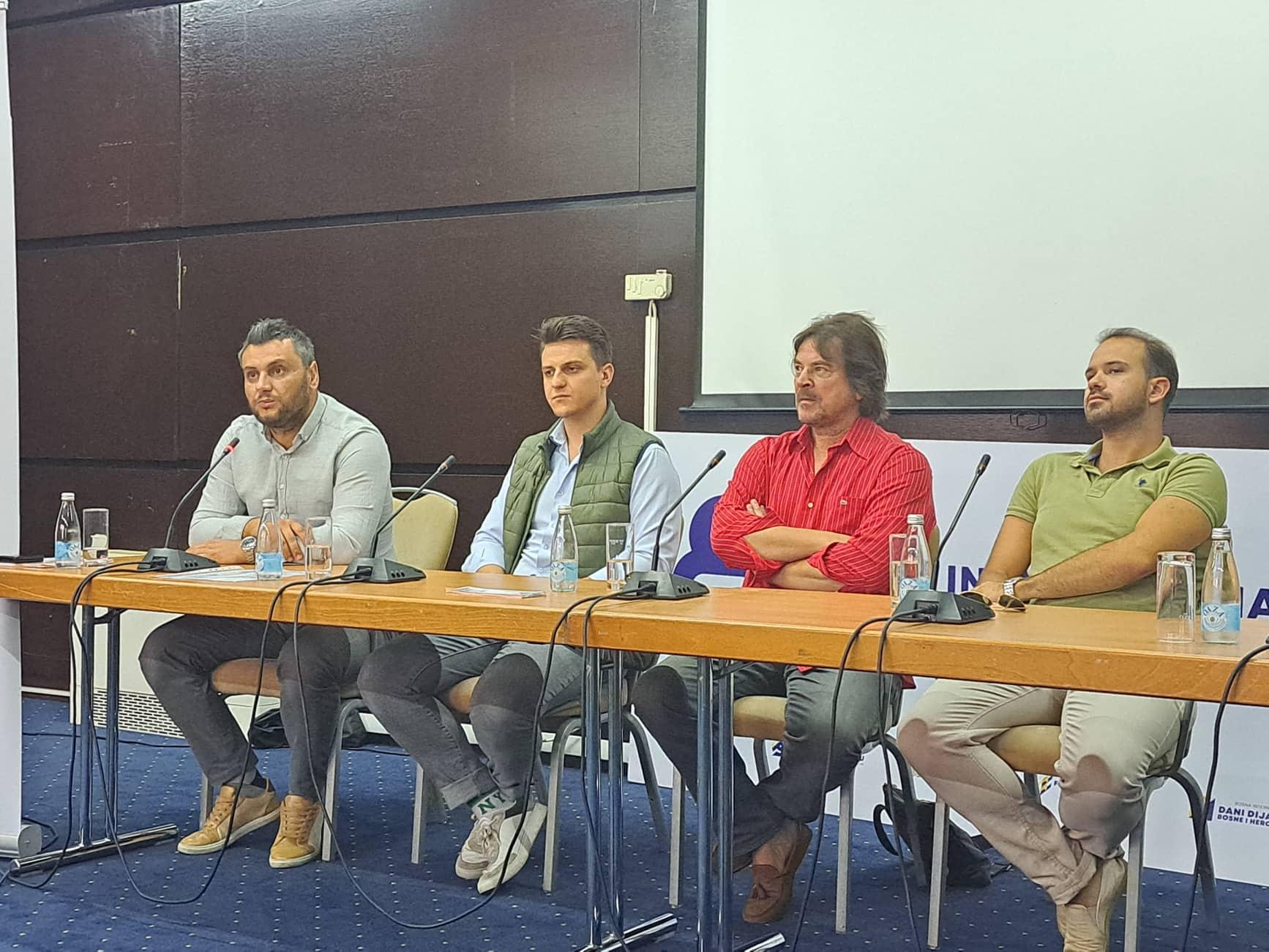 Sa današnje press-konferencije - Avaz