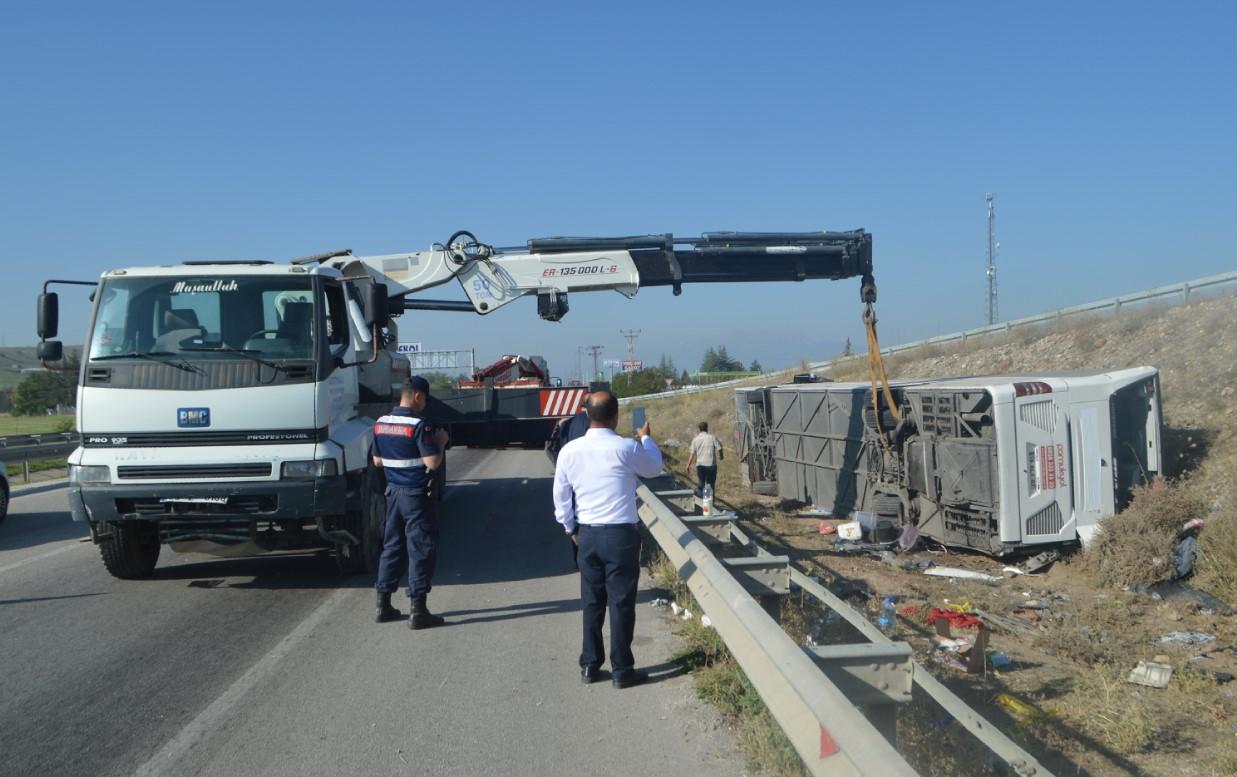 U autobuskoj nesreći poginula jedna, a povrijeđeno 38 osoba