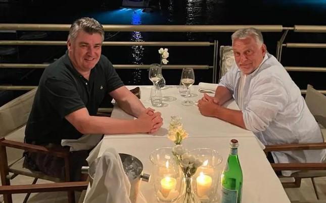 Orban i Milanović uhvaćeni na večeri na Paklenim otocima