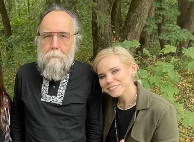 Aleklsandar Dugin i Darija Dugin - Avaz