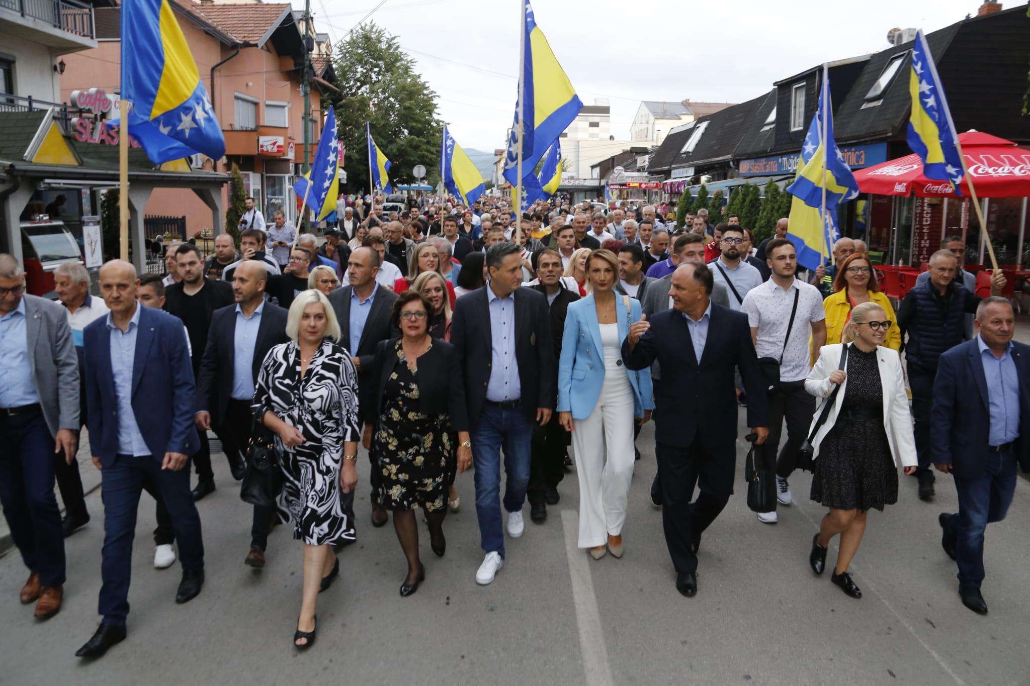 Bećirović: Drugog oktobra zaustaviti negativne trendove u zemlji