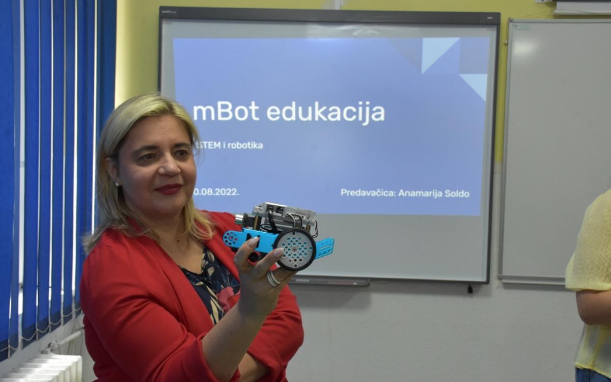 Današnju edukaciju vodila je Anamarija Soldo magistar informatičkih nauka - Avaz