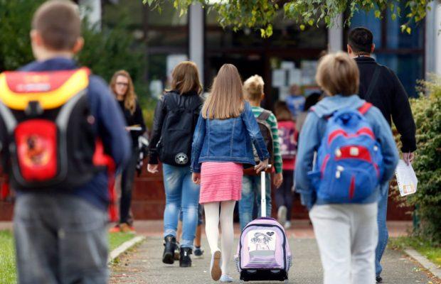 Škole danas otvorile vrata za učenike - Avaz