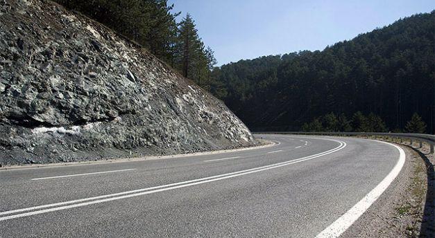 BIHAMK: U toku dana obustave saobraćaja na putu Bihać-Bosanski Petrovac