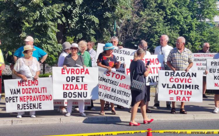 Novi protesti ispred zgrade OHR-a zakazani za danas