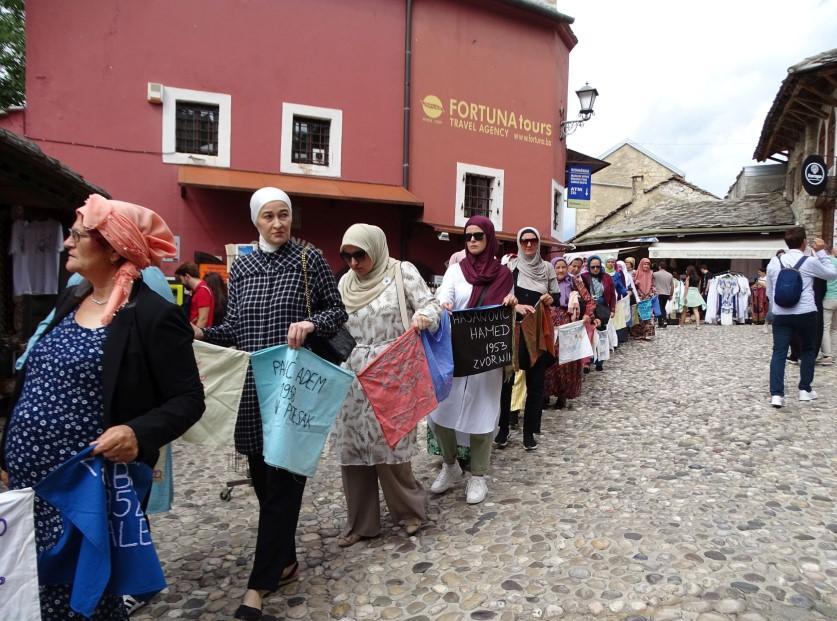 Sa mirne šetnje kroz Mostar - Avaz