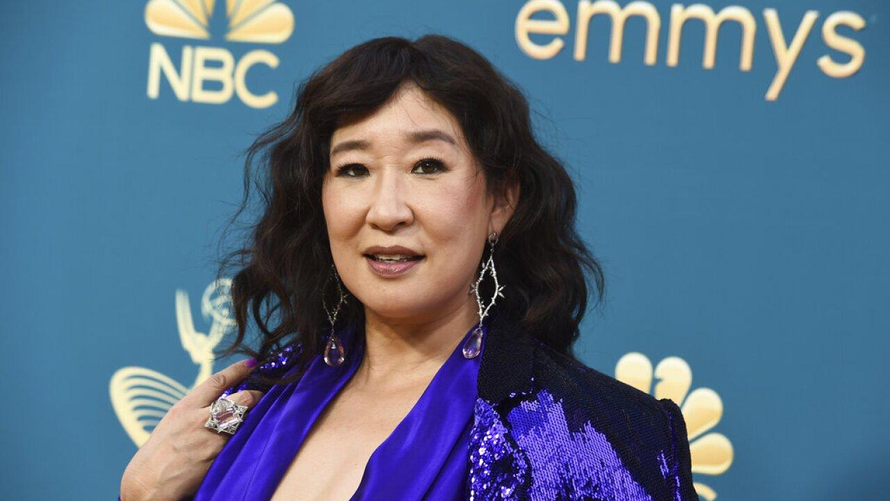 Sandra Oh - Avaz