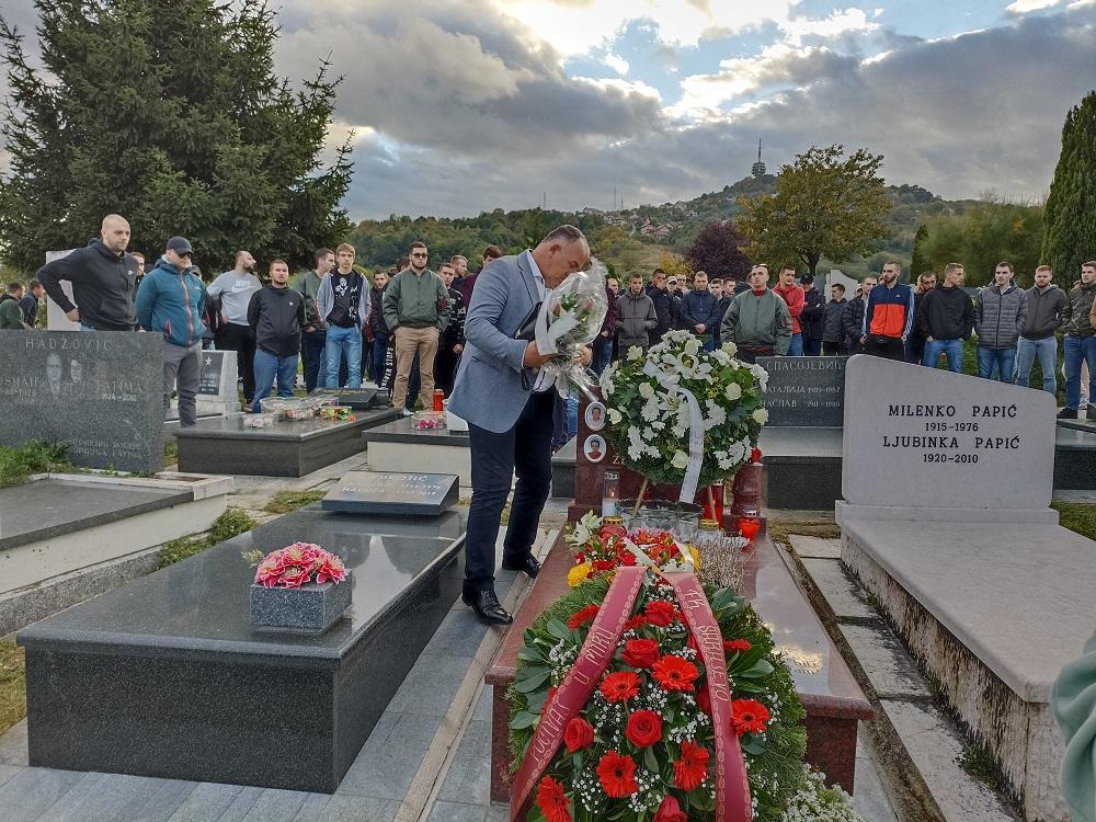 Položeno cvijeće i odata počast Vedranu Puljiću - Avaz