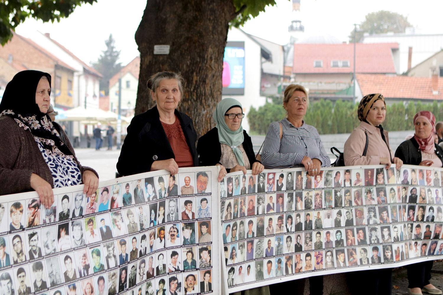 Sa današnjih protesta u Tuzli - Avaz