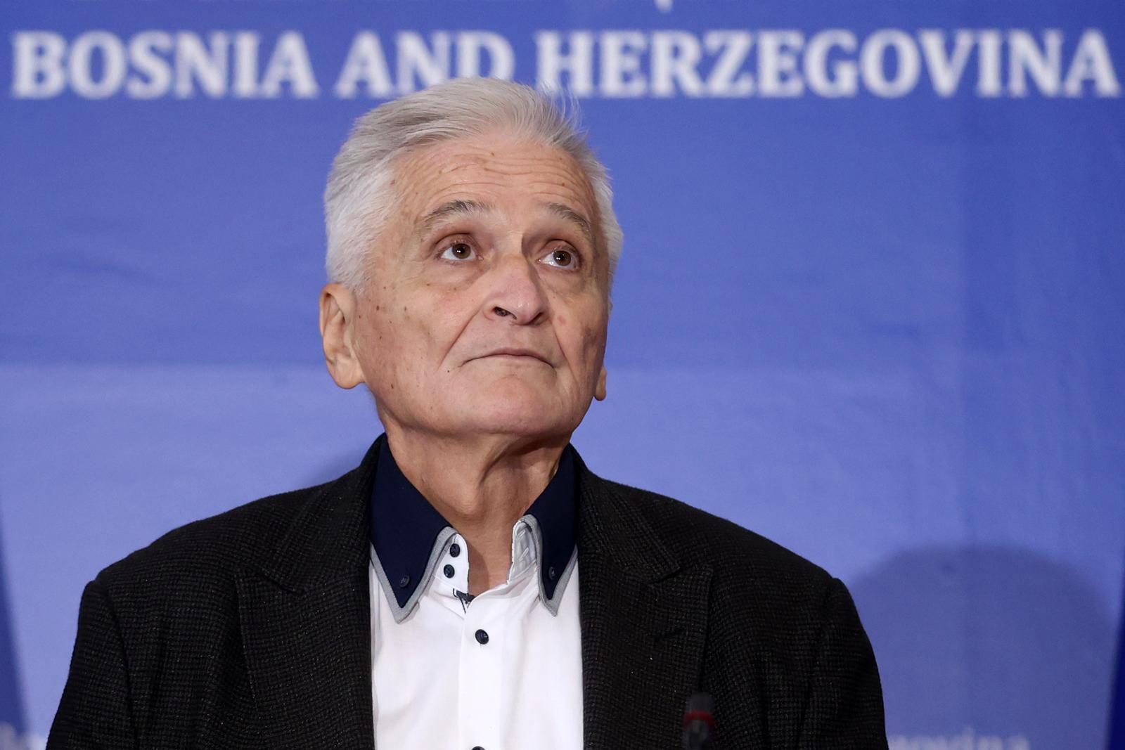 Špirić: CIK ne udara samo na SNSD