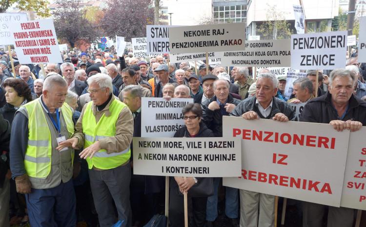 Novalićeva vlada neće da ih primi ni da čuje za njih: Crnolistaš osam mjeseci ignorira penzionere!