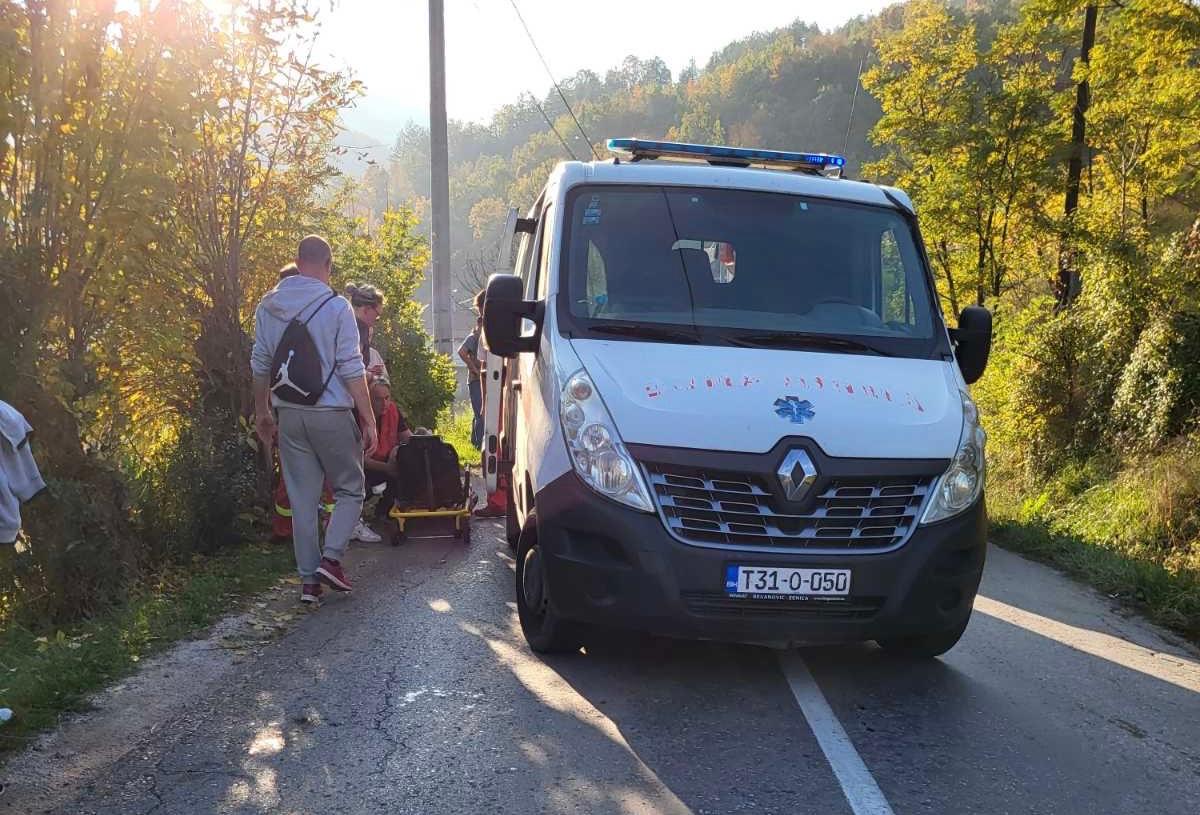 Hitna pomoć na terenu - Avaz