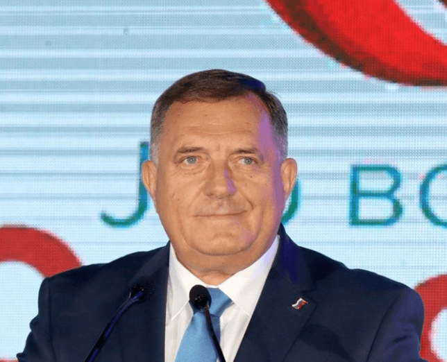 Dodik: Znat ćemo braniti pobjedu kad smo znali i pobijediti