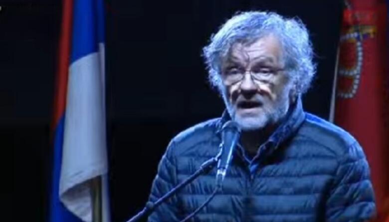 Kusturica: Nekada je sjedio pored veličina poput Dijega Maradone, a danas teško može uz igrače Mladosti iz Velike Obarske - Avaz