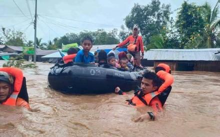 U prosjeku 20 tropskih oluja godišnje pogodi Filipine - Avaz