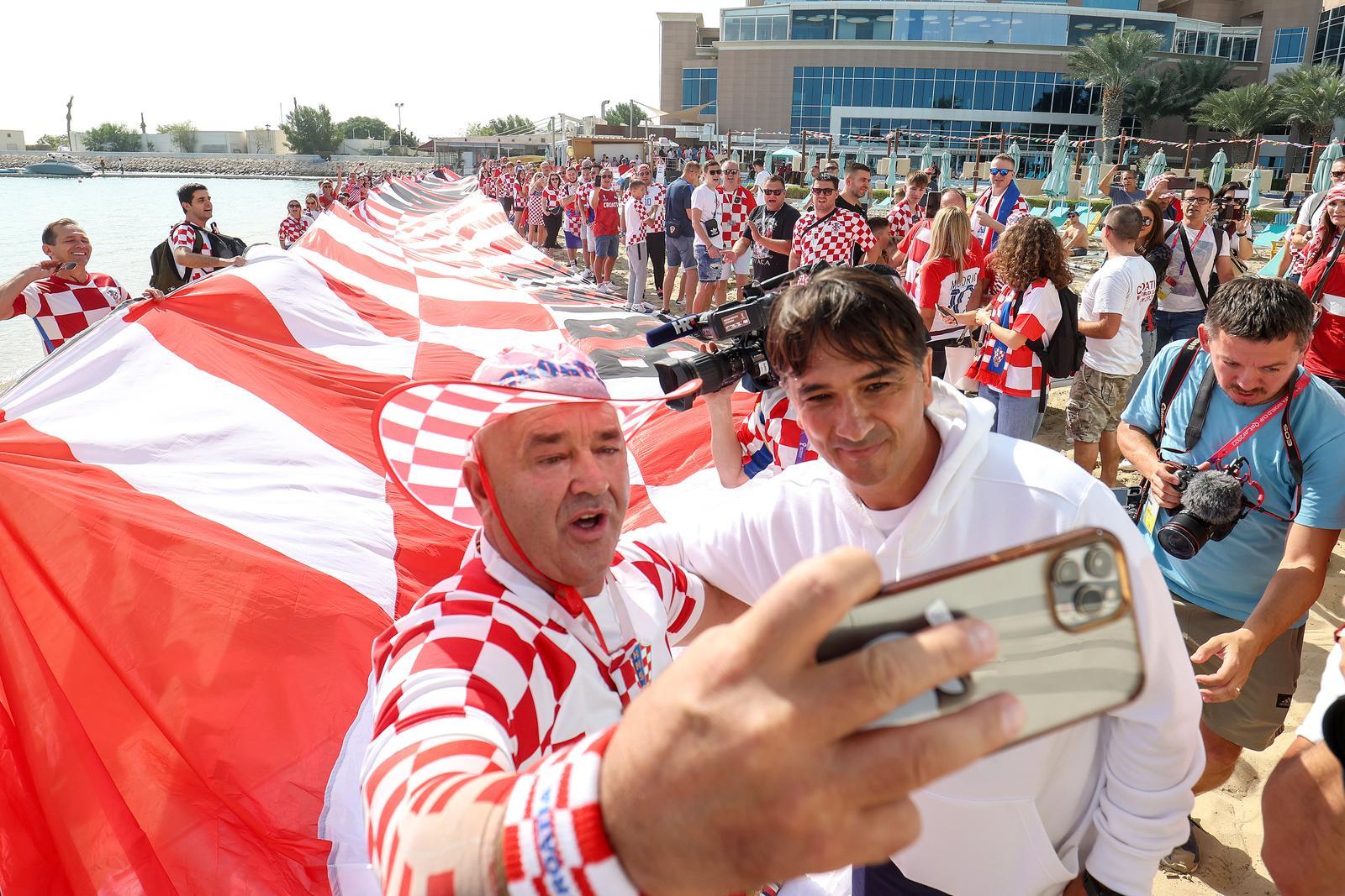 Dalić i reprezentativci Hrvatske se družili sa navijačima - Avaz