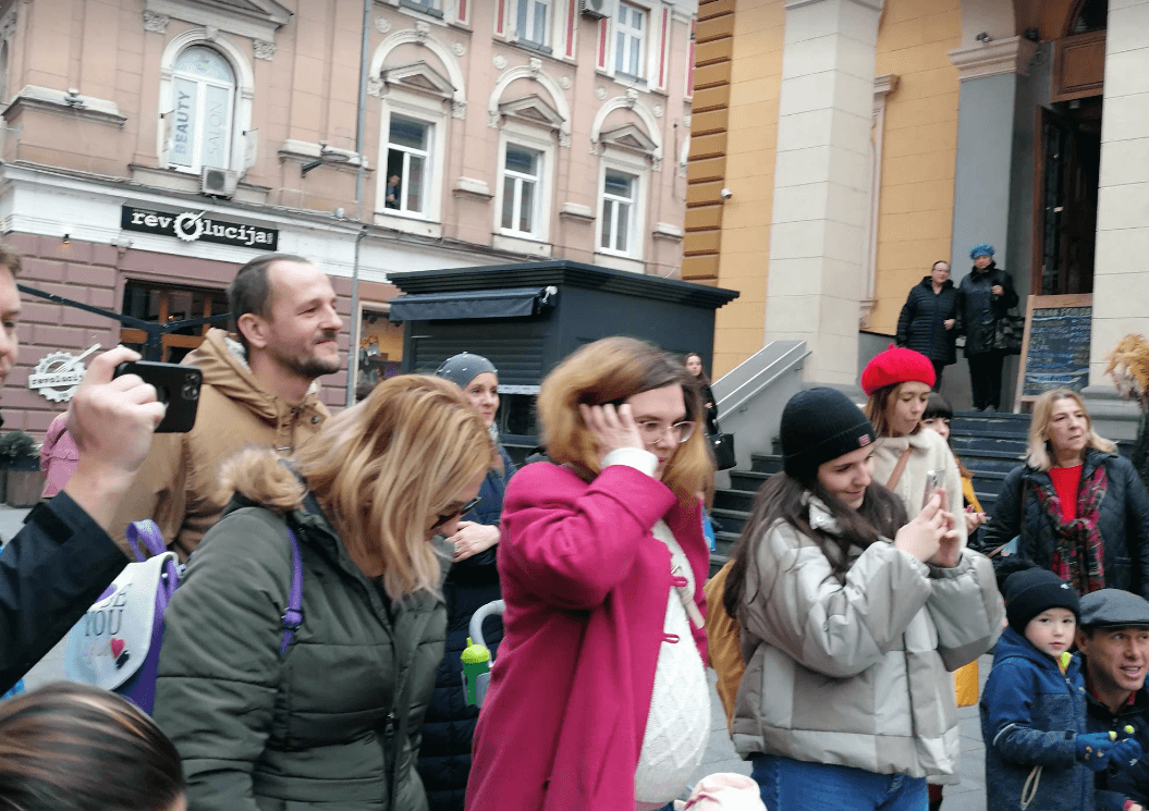 Prolaznici uživali u kratkom koncertu - Avaz