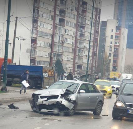 Saobraćajna nesreća na Otoci: Pričinjena materijalna šteta