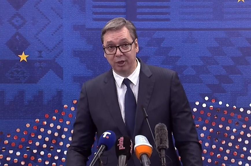 Vučić: Ćestitam na prolazu dalje - Avaz