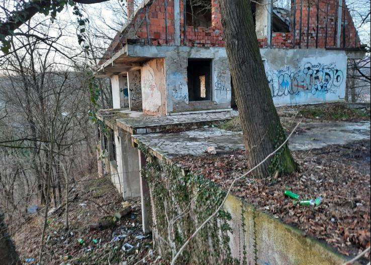 Zgarište gdje se okupljaju kriminogene osobe - Avaz