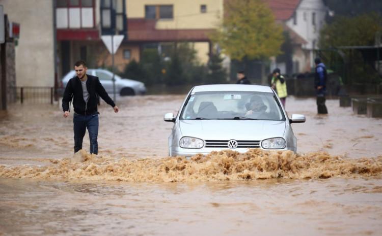 Izdato narandžasto upozorenje zbog obilnih padavina, moguće poplave u nekoliko općina