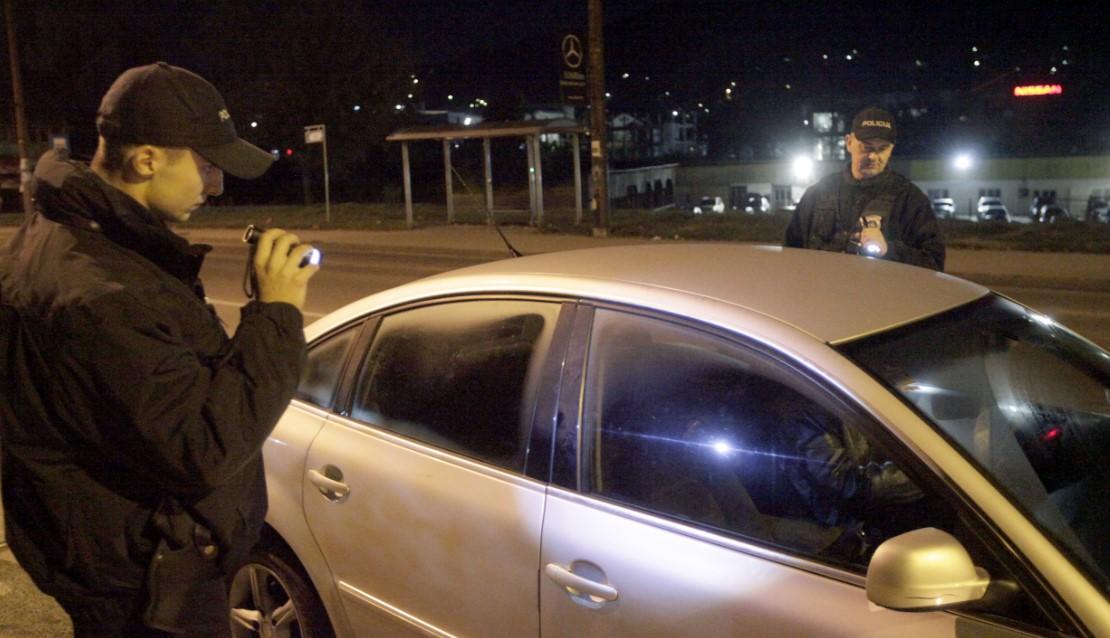 Uhvaćeni pljačkaši iz Vogošće: Muškarcu oteli novac i isjekli gume na automobilu