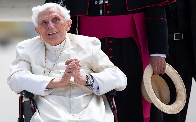 Umro je bivši papa Benedikt XVI