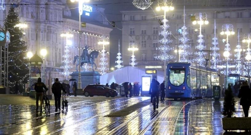 Na Trgu bana Jelačića pretučen muškarac: Istukla ga dvojica