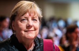 Memoari Merkel: Branila je svoju migrantsku politiku i bliske veze s Rusijom