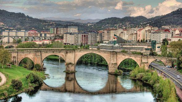 Ourense - Avaz