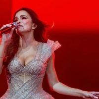 Severina na binu izvela muškarca za kojeg kaže da je nezamjenjiv: "Neoženjen, visok, crn"