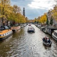 Amsterdam vrvi turistima: Vlasti planiraju prepoloviti broj riječnih kruzera