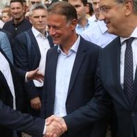 Nije česta praksa: Srdačno se rukovali Milanović i Plenković